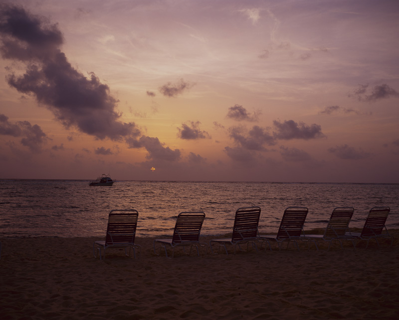 10-13SPOTTONED_24X36