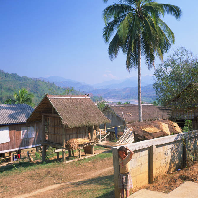 20%20Mekong%20River%20Village%20Girl%2058926-9h